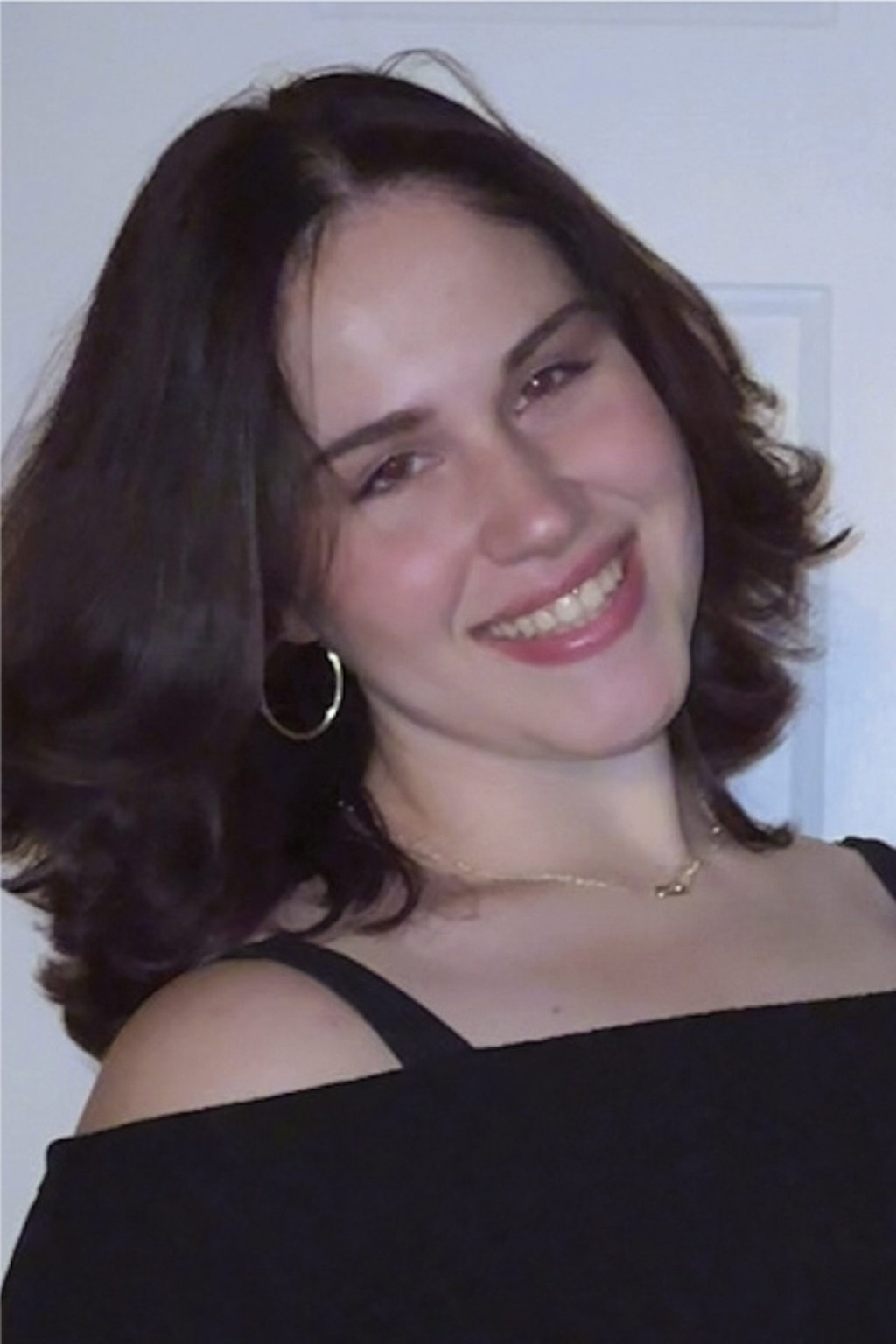 Caroline Decker headshot