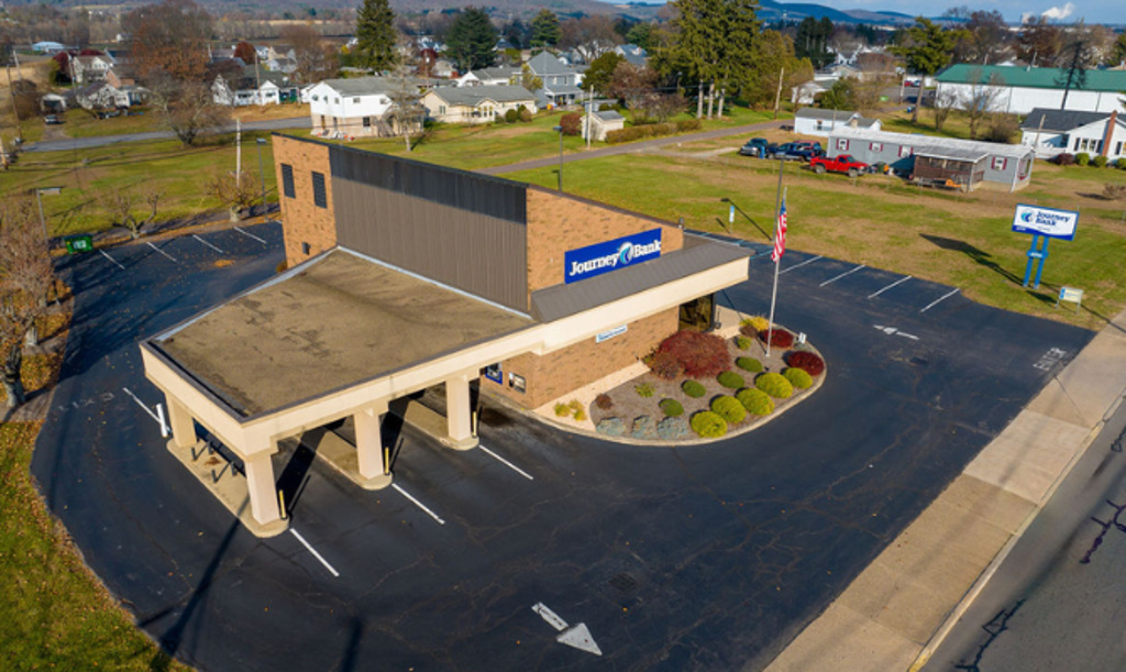 drone shot of berwick front st journey bank branch 